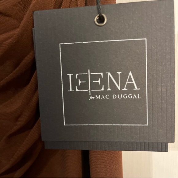 Mac Duggal Ruched Stretch Jersey Gown - Picture 6 of 8